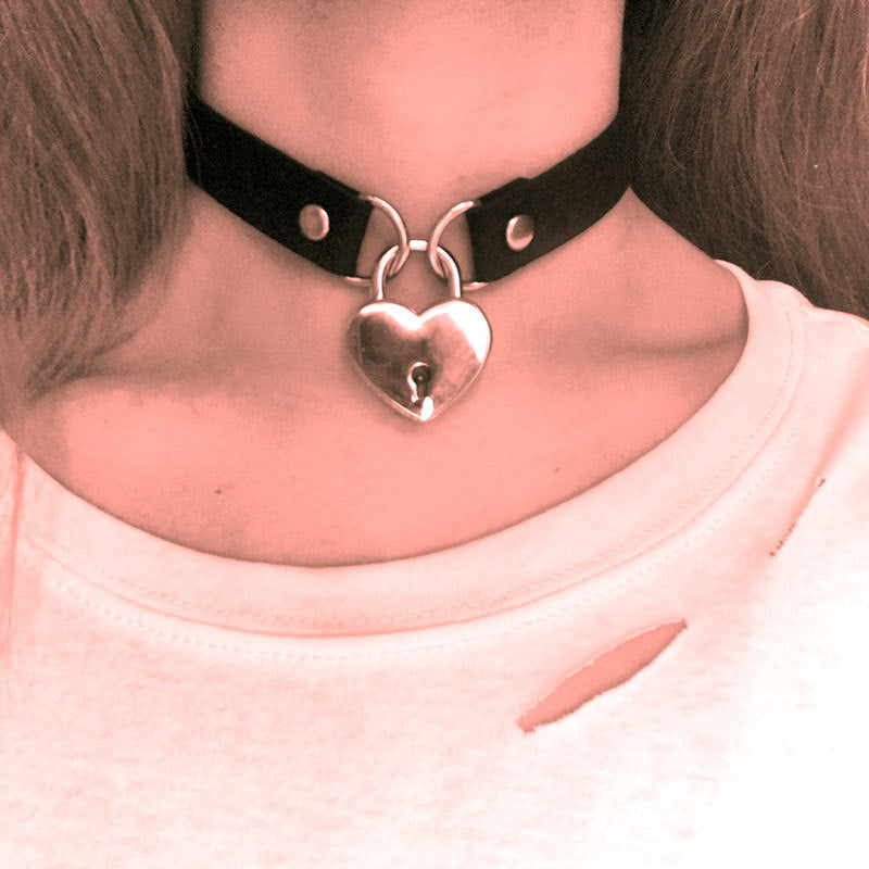 Collier Gothic Cœur en Chaîne BDSM & Cosplay