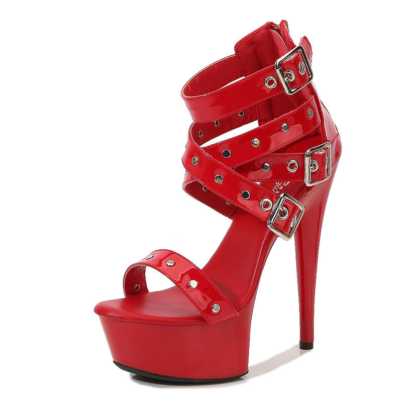 Sandales romaines femme – Mode avec rivets